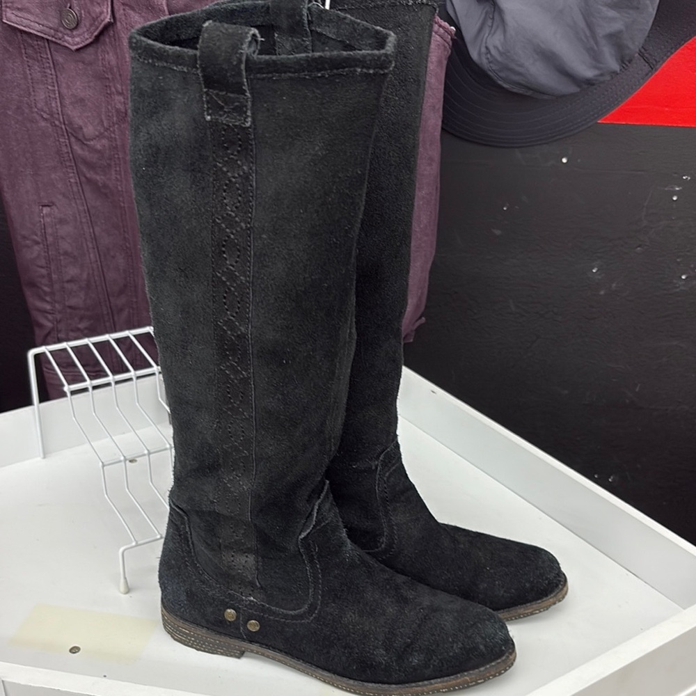 Black Suede Knee-High Boots